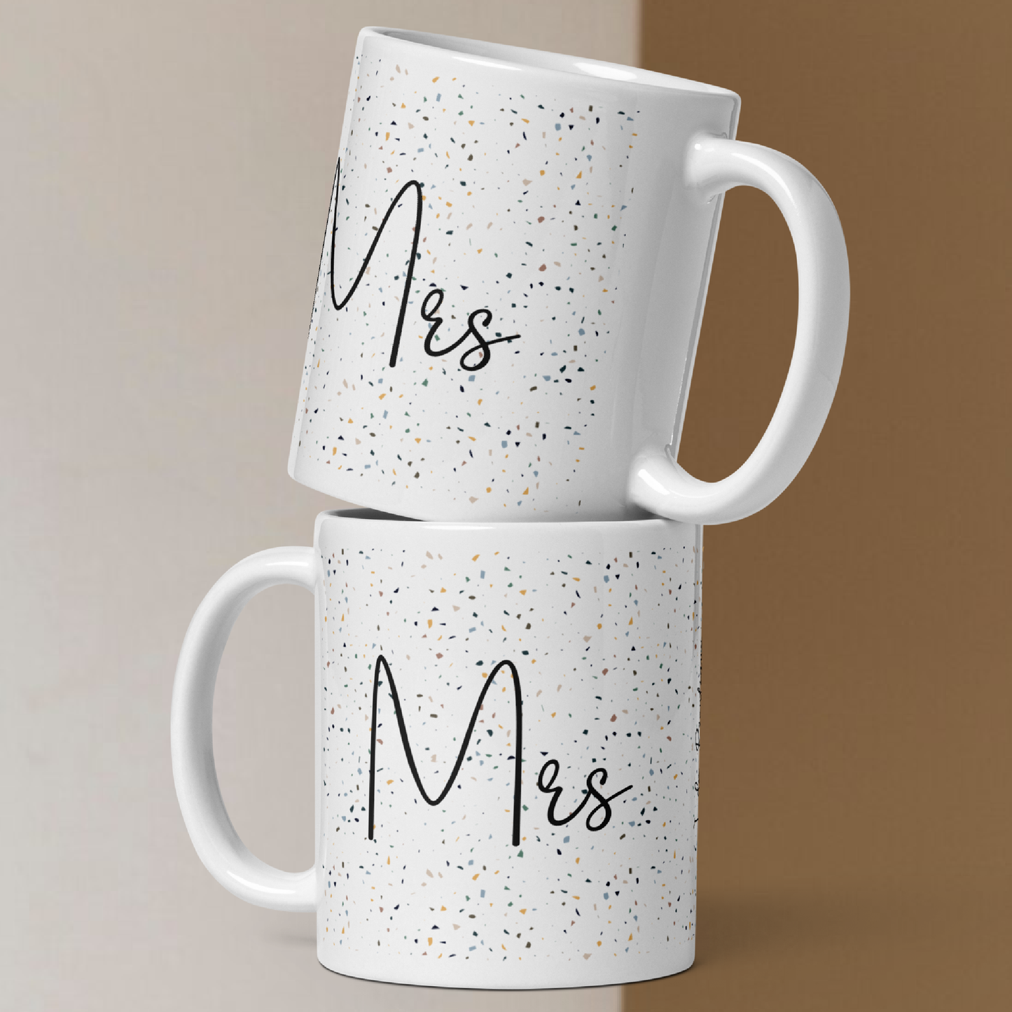 Mrs • White glossy mug